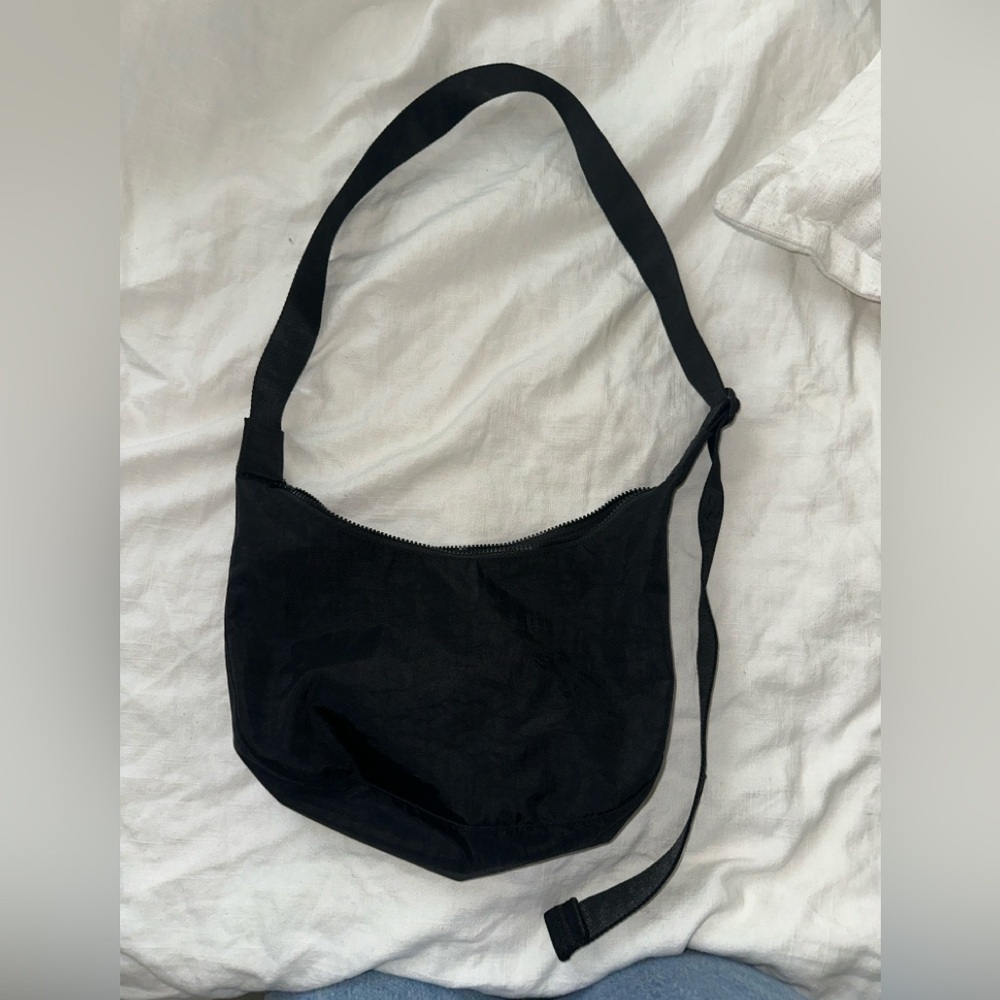 BAGGU Black Minimalist Shoulder Bag